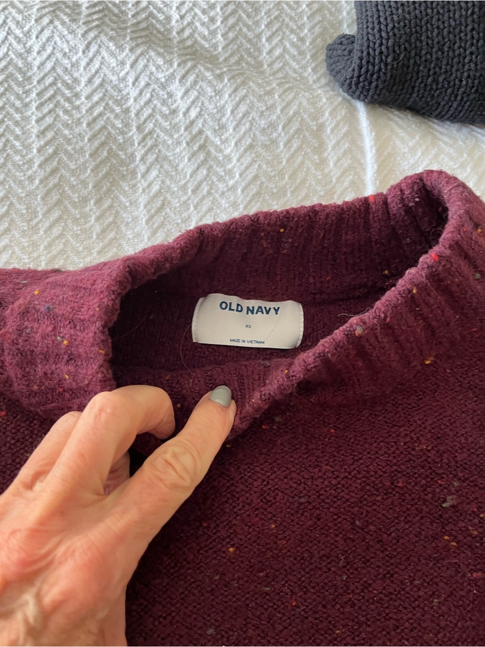 Old Navy Burgandy Sweater